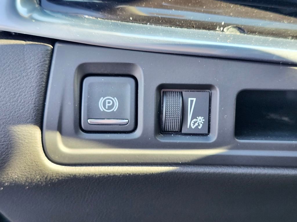 Certified 2024 Cadillac XT6 Sport w/ LPO, Floor Liner Package image 23
