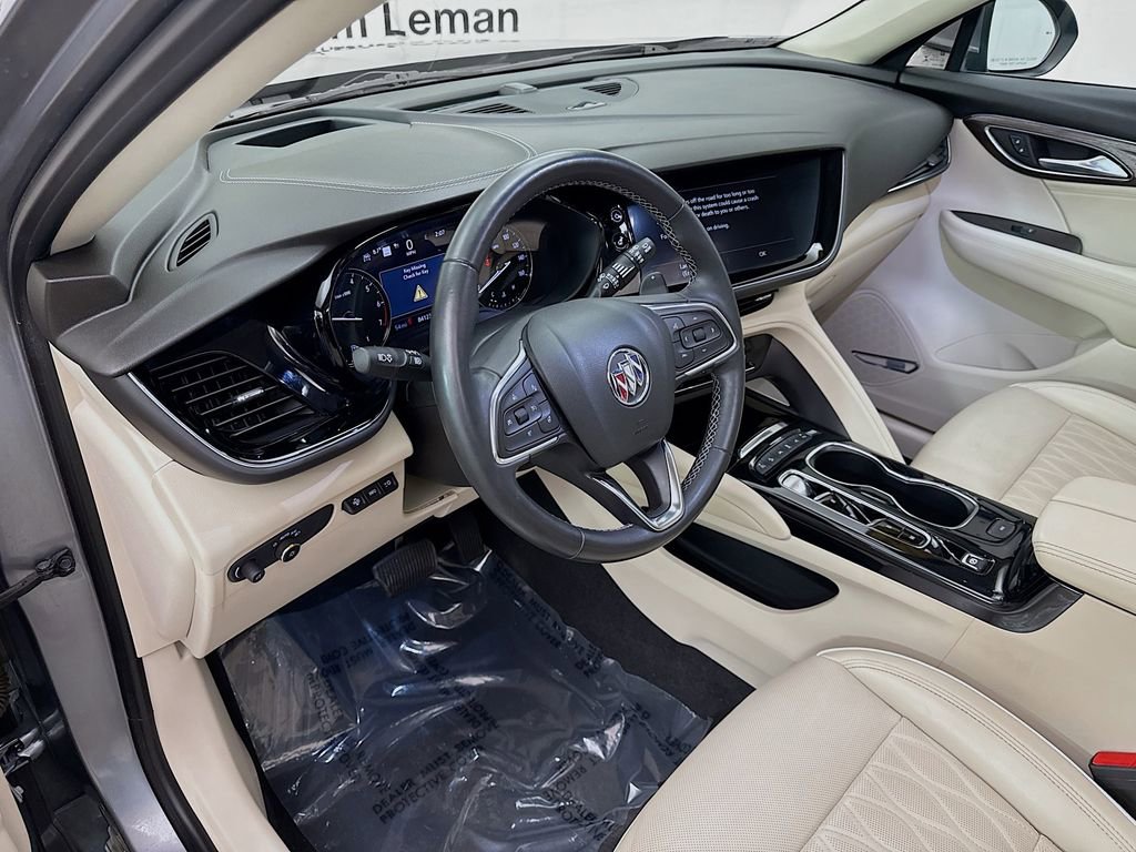 Used 2022 Buick Envision Avenir w/ Technology Package II image 9