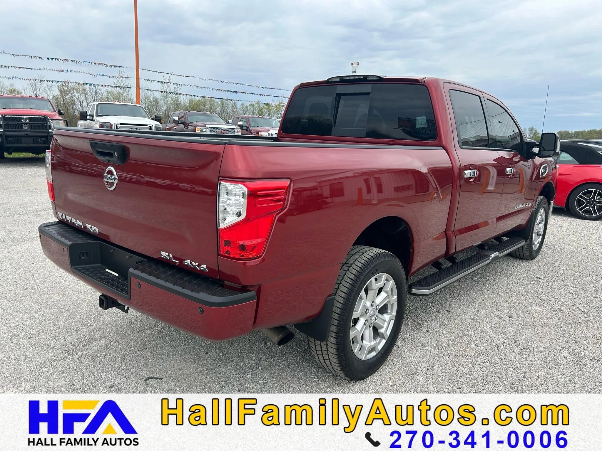 Used 2016 Nissan Titan SL AWD/4WD image 5