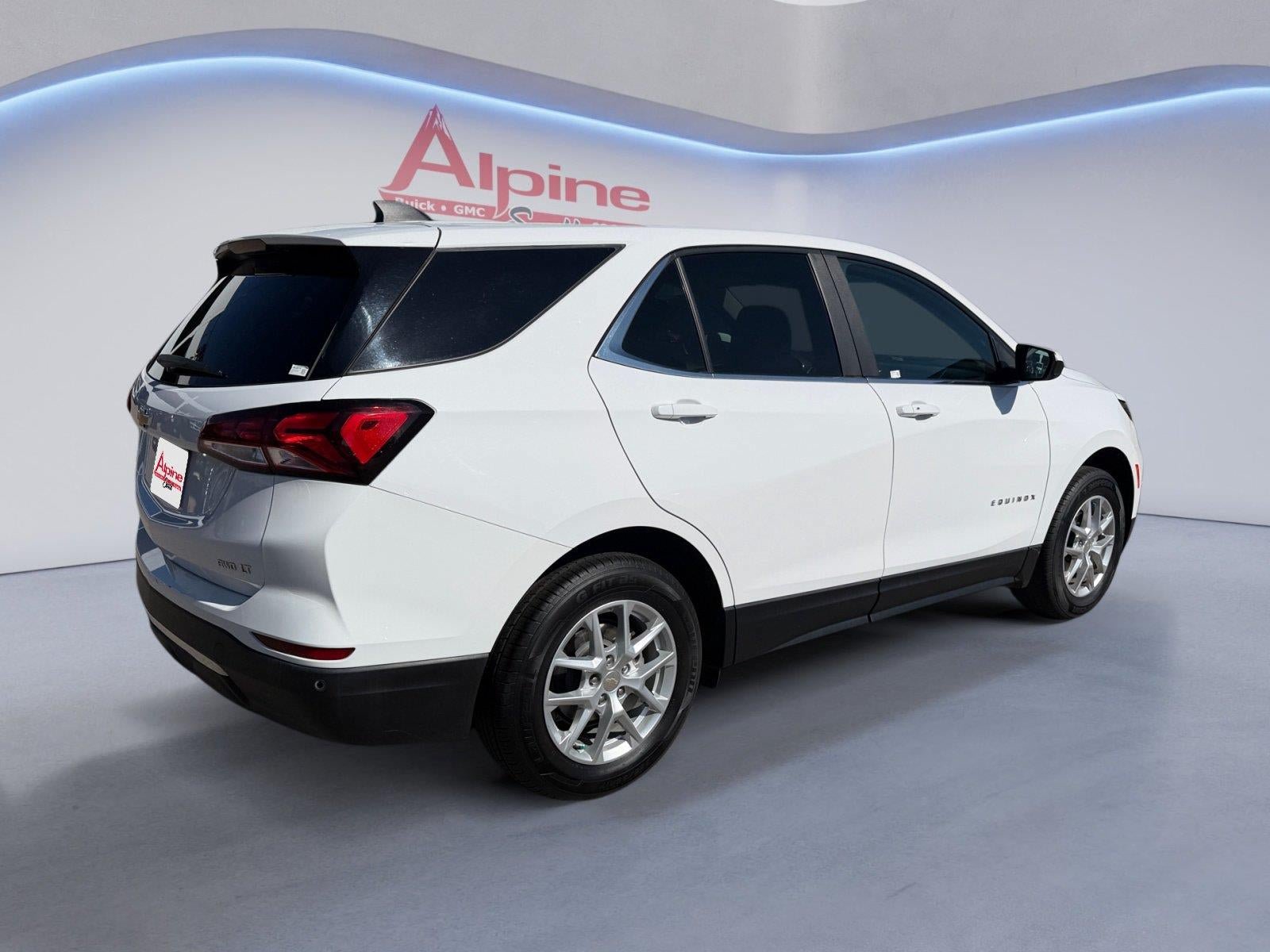 Used 2024 Chevrolet Equinox LT AWD/4WD image 5