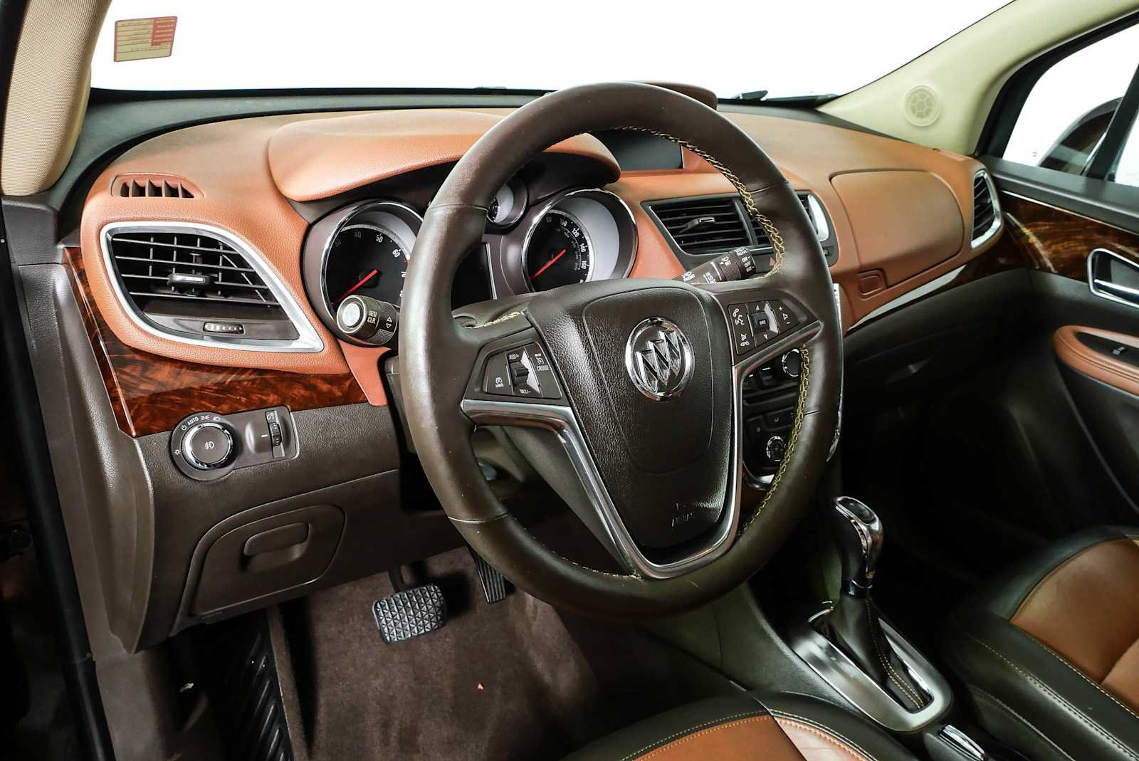 Used 2014 Buick Encore Leather FWD image 4