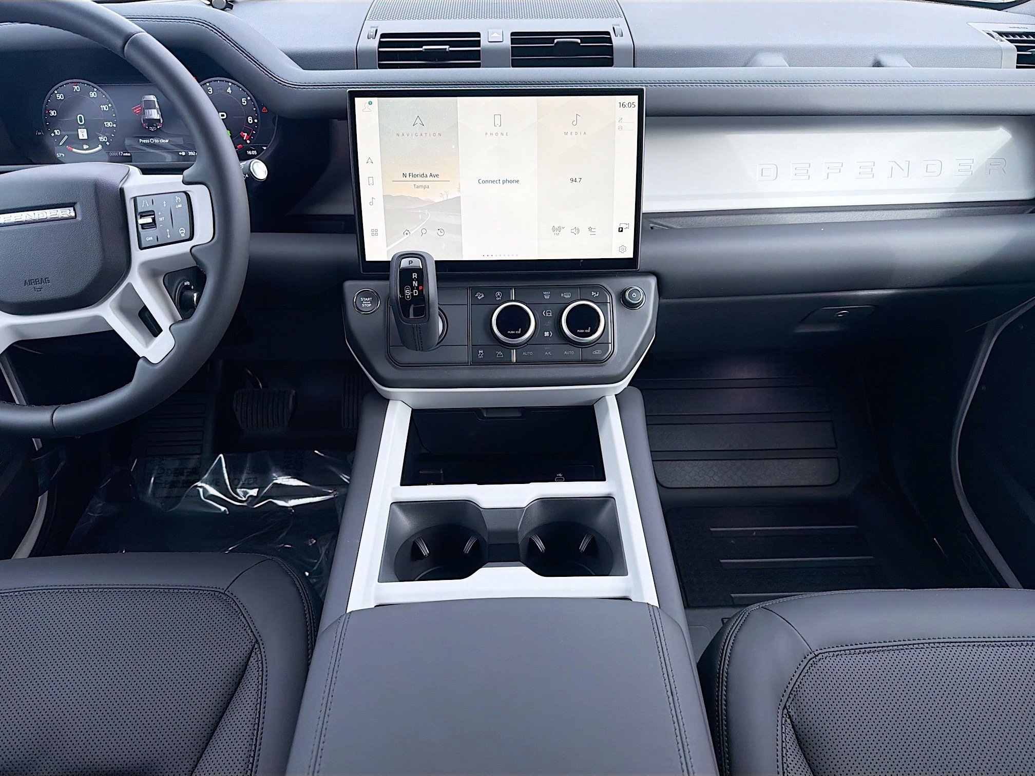 New 2026 Land Rover Defender 110 X-Dynamic SE image 17