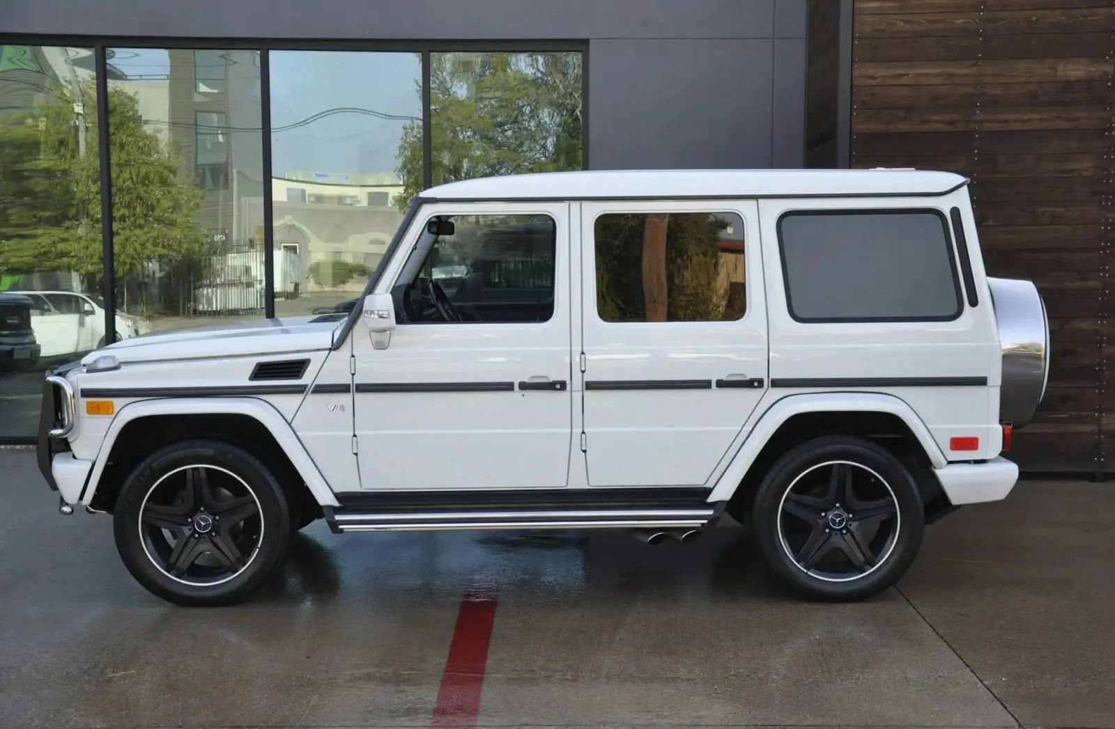 Used 2012 Mercedes-Benz G 550 image 3