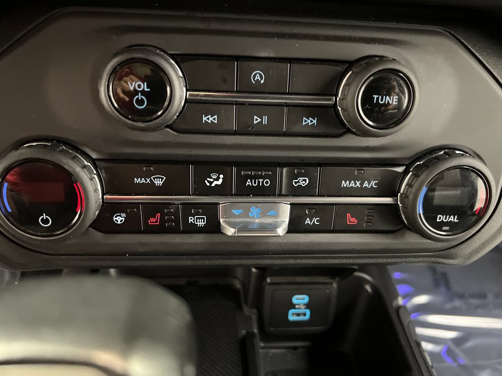 Used 2025 Ford Bronco Outer Banks AWD/4WD image 49