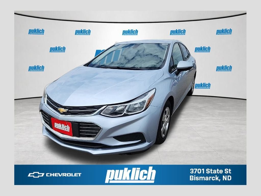Used 2018 Chevrolet Cruze LS FWD image 1