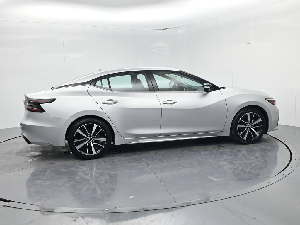 Used 2023 Nissan Maxima SV w/ Floor Mat Group FWD image 8