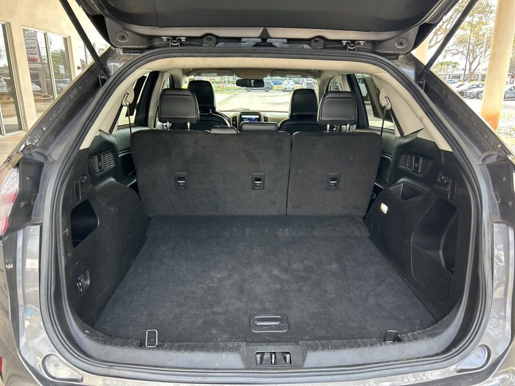 Used 2023 Ford Edge SEL image 30