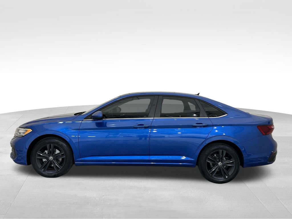 Used 2024 Volkswagen Jetta SE video 2