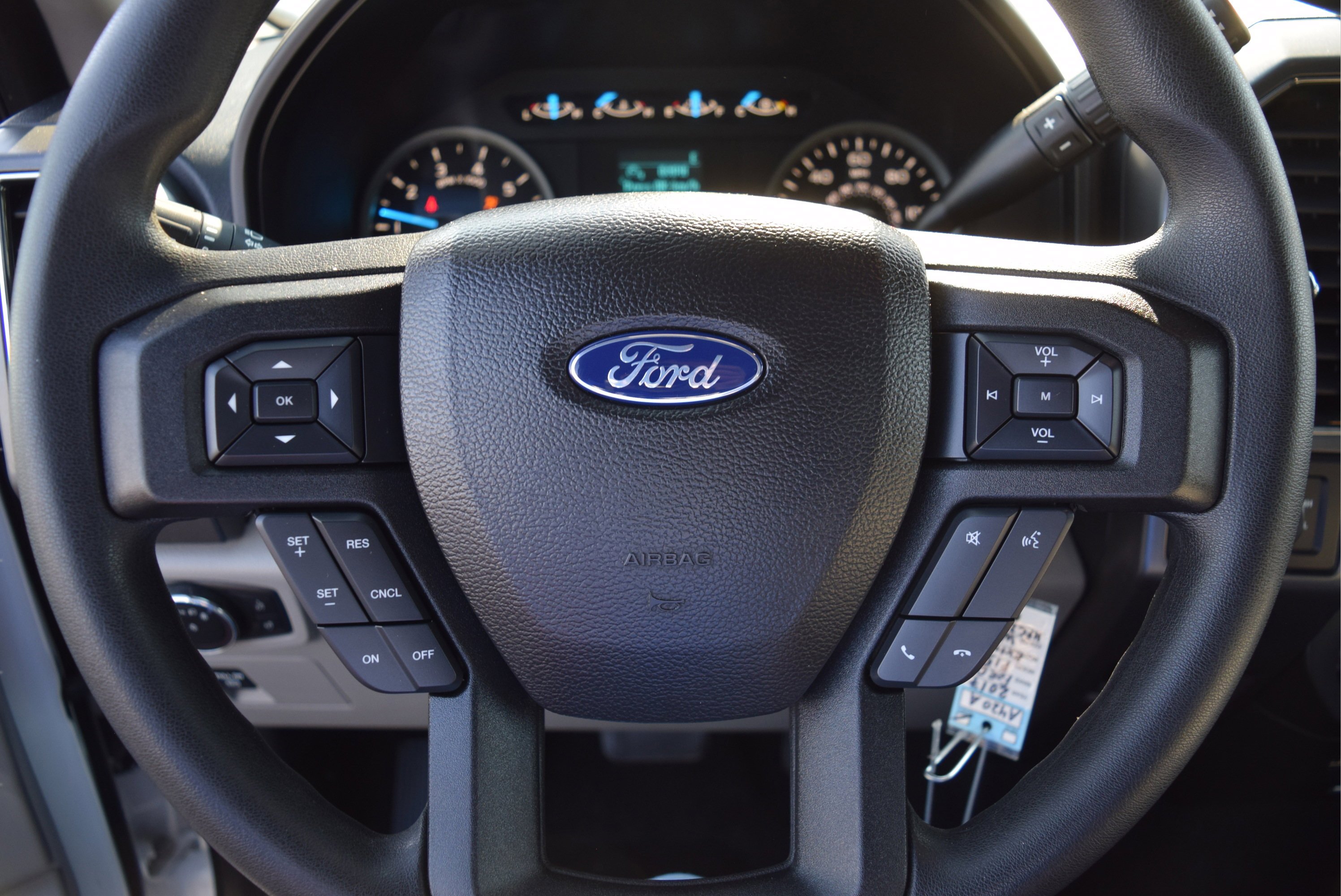 Used 2017 Ford F150 XLT AWD/4WD image 10