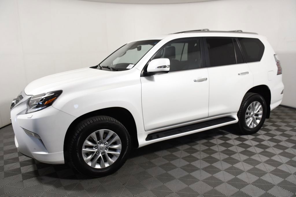 Used 2021 Lexus GX 460 Premium w/ Premium Package image 2