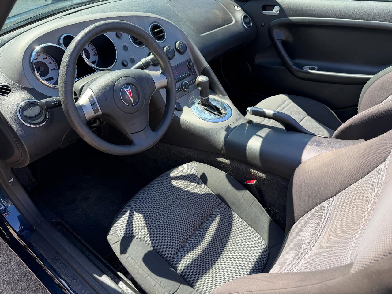 Used 2008 Pontiac Solstice Convertible w/ Preferred Package RWD image 13