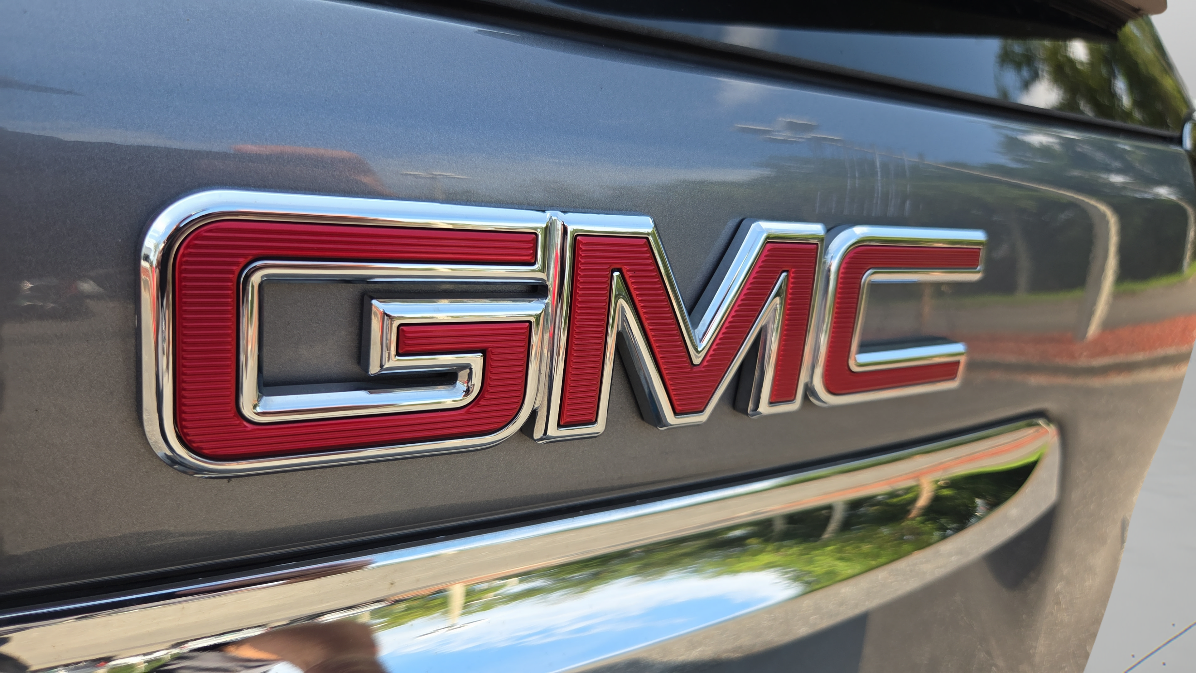 Certified 2020 GMC Terrain SLE FWD image 30