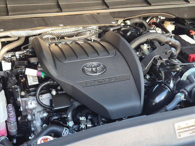 Certified 2024 Toyota Highlander LE FWD image 21