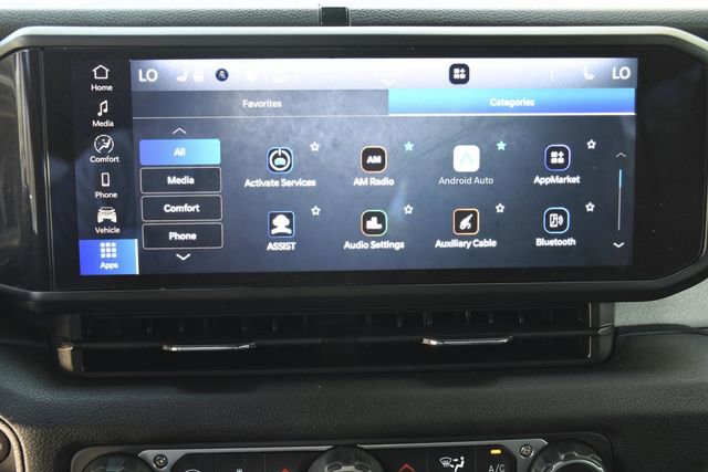 Used 2024 Jeep Wrangler Willys image 18
