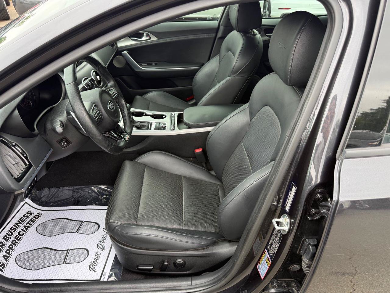 Used 2019 Kia Stinger GT1 RWD image 8