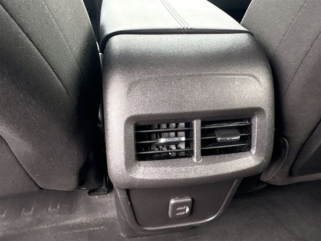 Used 2024 GMC Terrain SLE w/ Driver Convenience Package FWD image 20