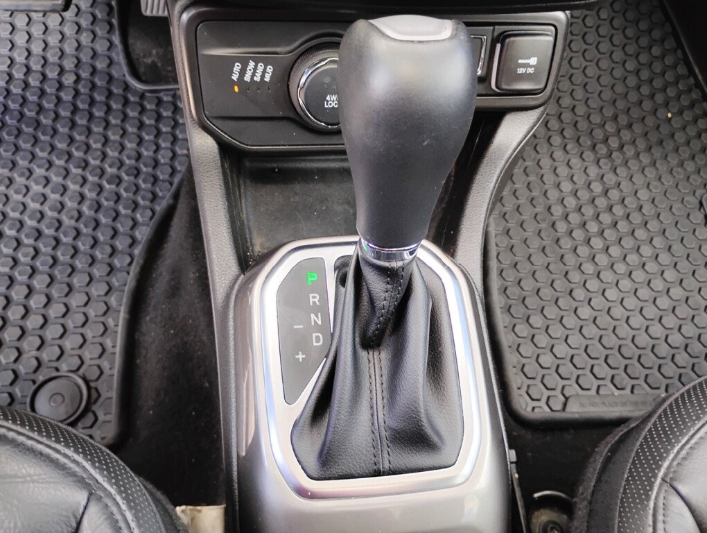 Used 2022 Jeep Renegade Limited w/ Sun, Sound & Wheels Group AWD/4WD image 20
