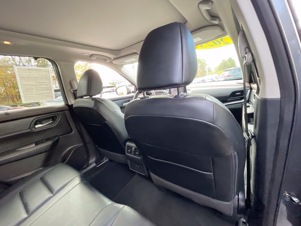 Certified 2023 Nissan Rogue SV w/ SV Premium B Package AWD/4WD image 21