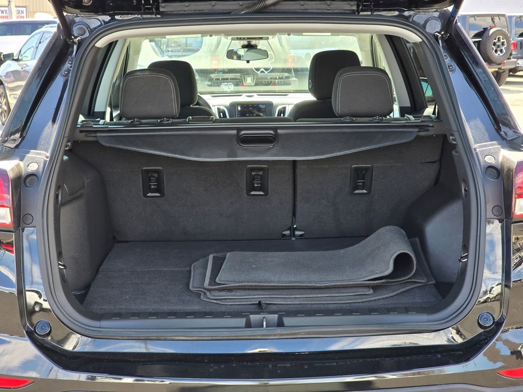 Used 2023 Chevrolet Equinox LS w/ LPO, Cargo Package FWD image 14