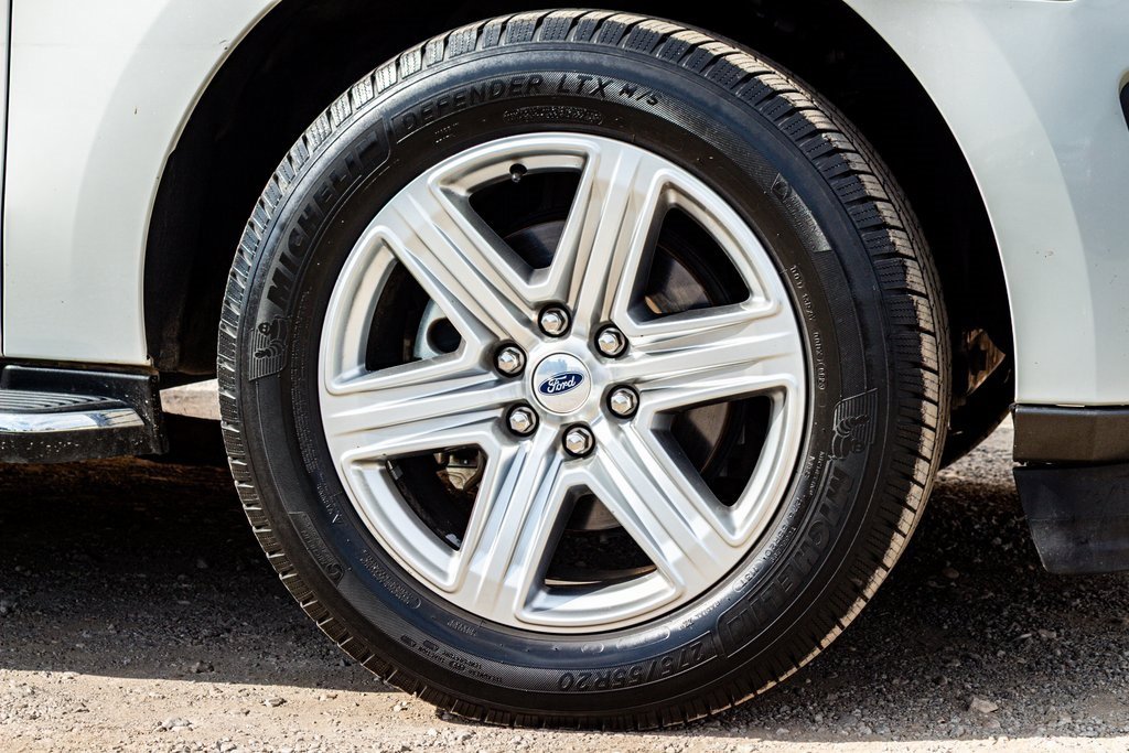 Used 2021 Ford Expedition XLT image 10