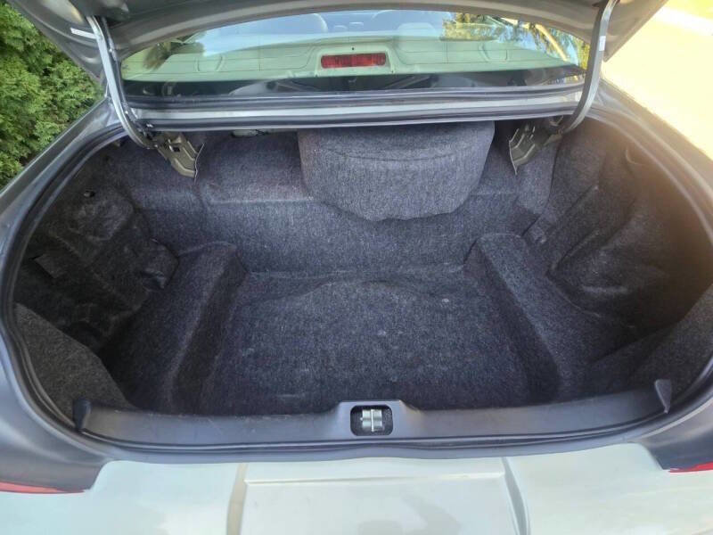 Used 2004 Mercury Grand Marquis GS image 16