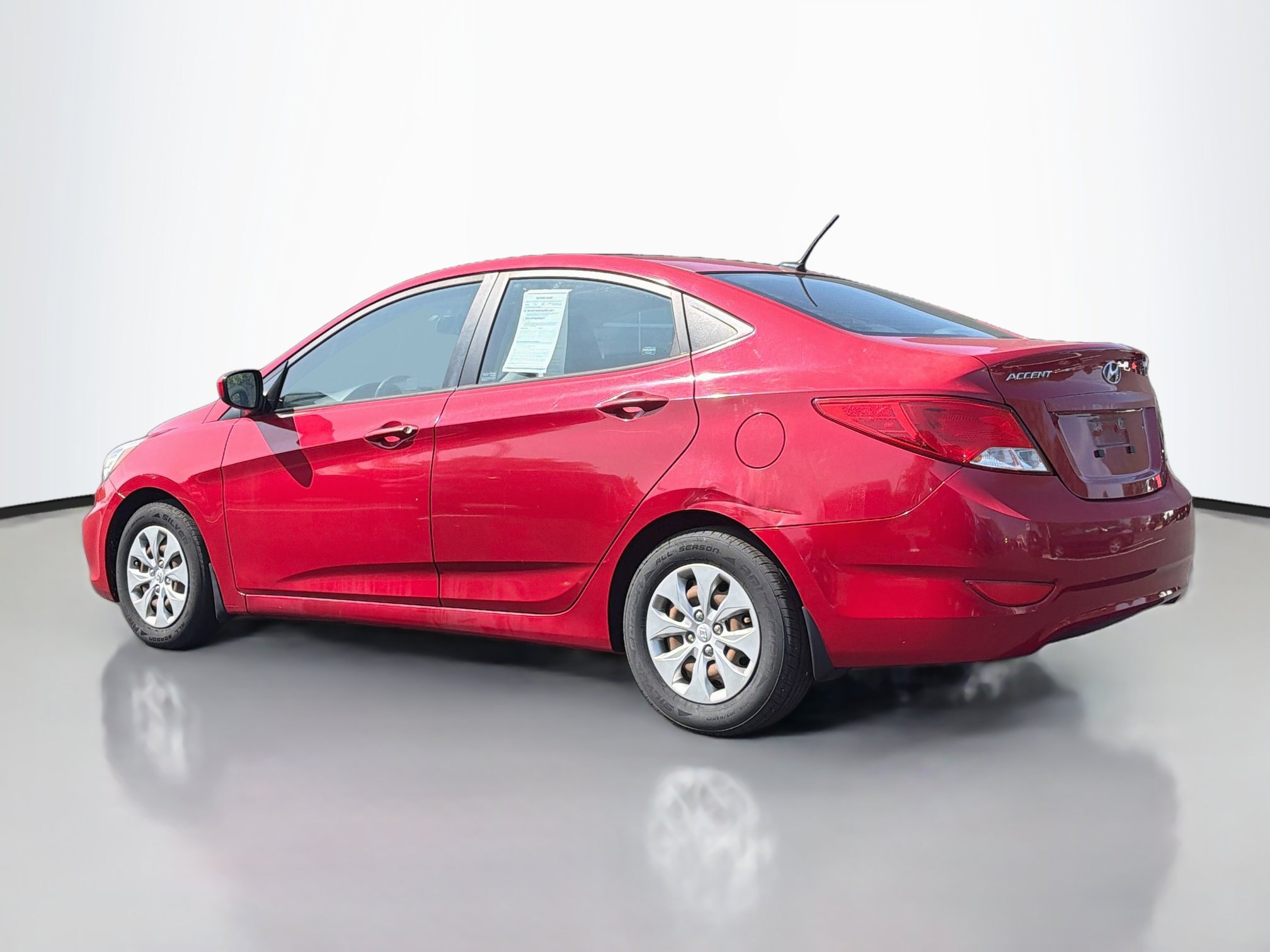 Used 2016 Hyundai Accent SE FWD image 4