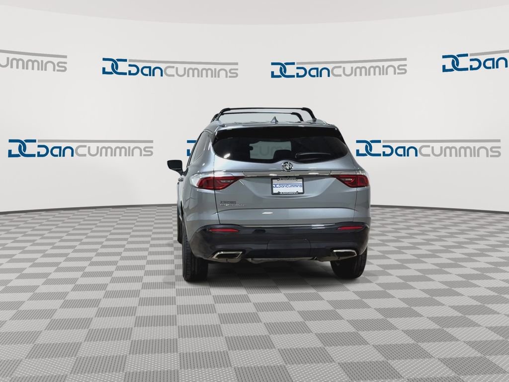 Used 2023 Buick Enclave Essence image 8
