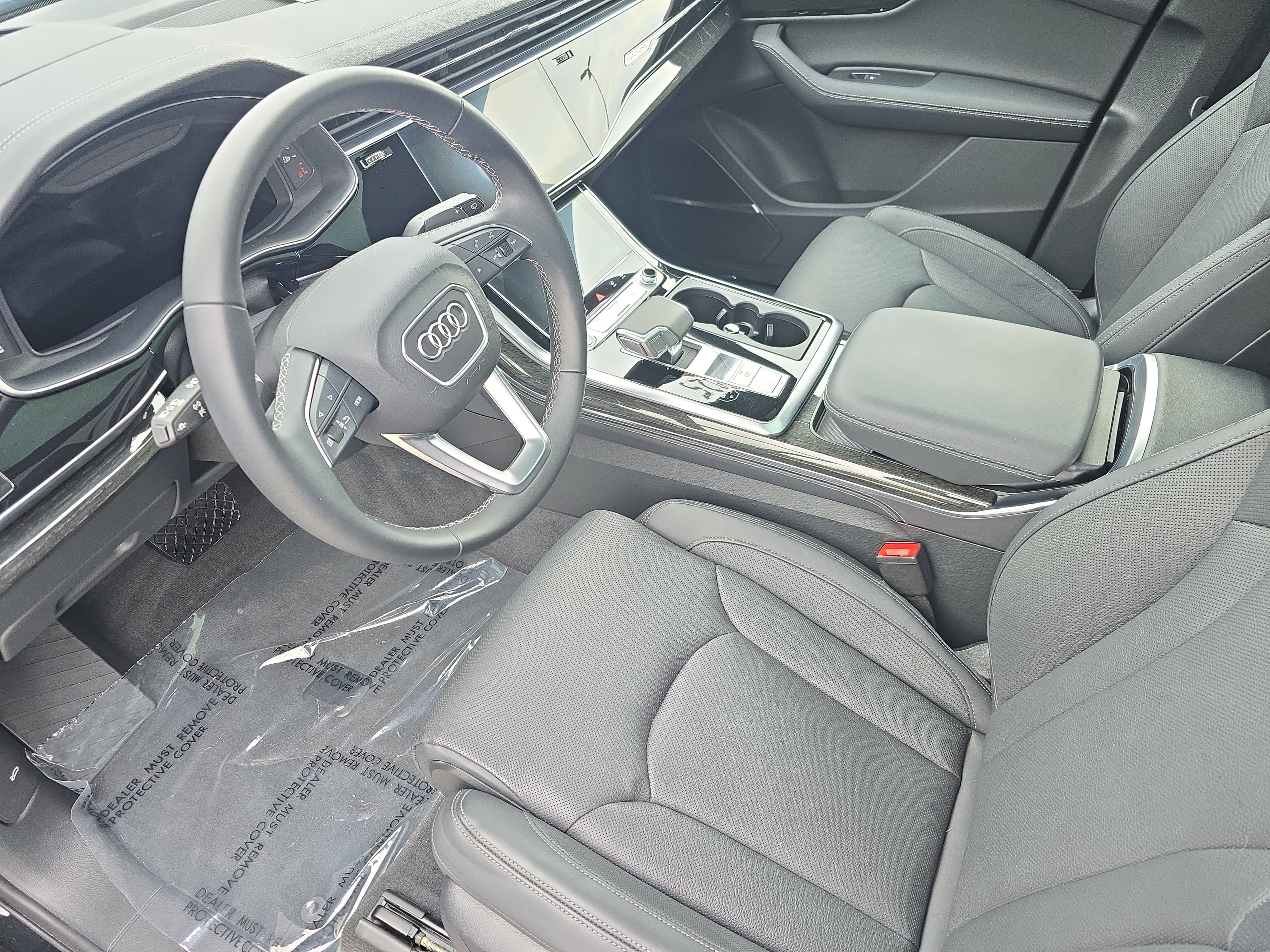 Used 2025 Audi Q7 3.0T Prestige w/ Prestige Package image 16