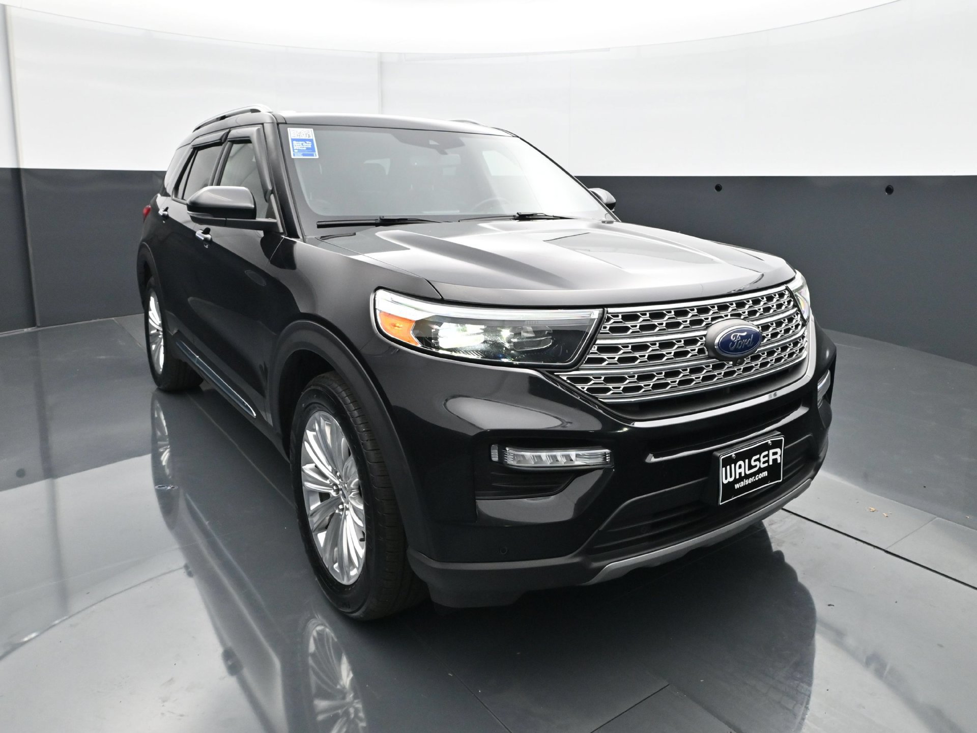 Used 2020 Ford Explorer Limited AWD/4WD image 11