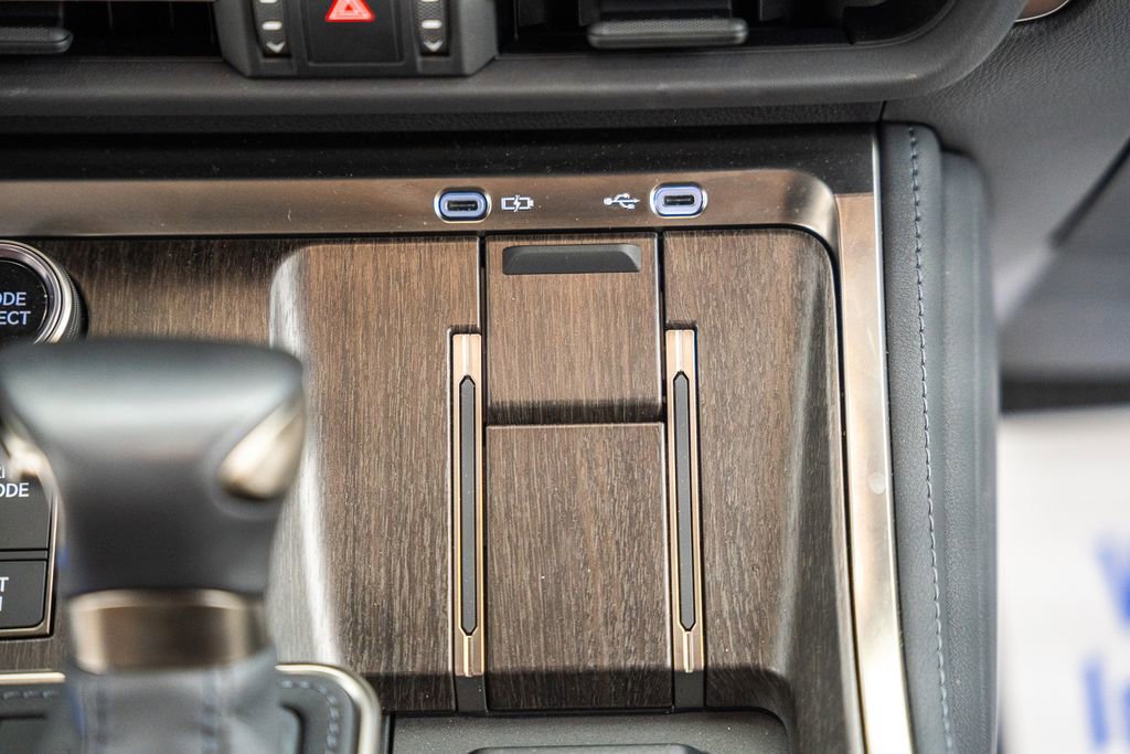 Used 2025 Lexus GX 550 w/ Cold Area Package image 26