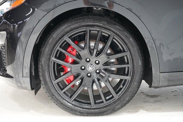 Used 2024 Maserati Levante Modena Ultima image 10