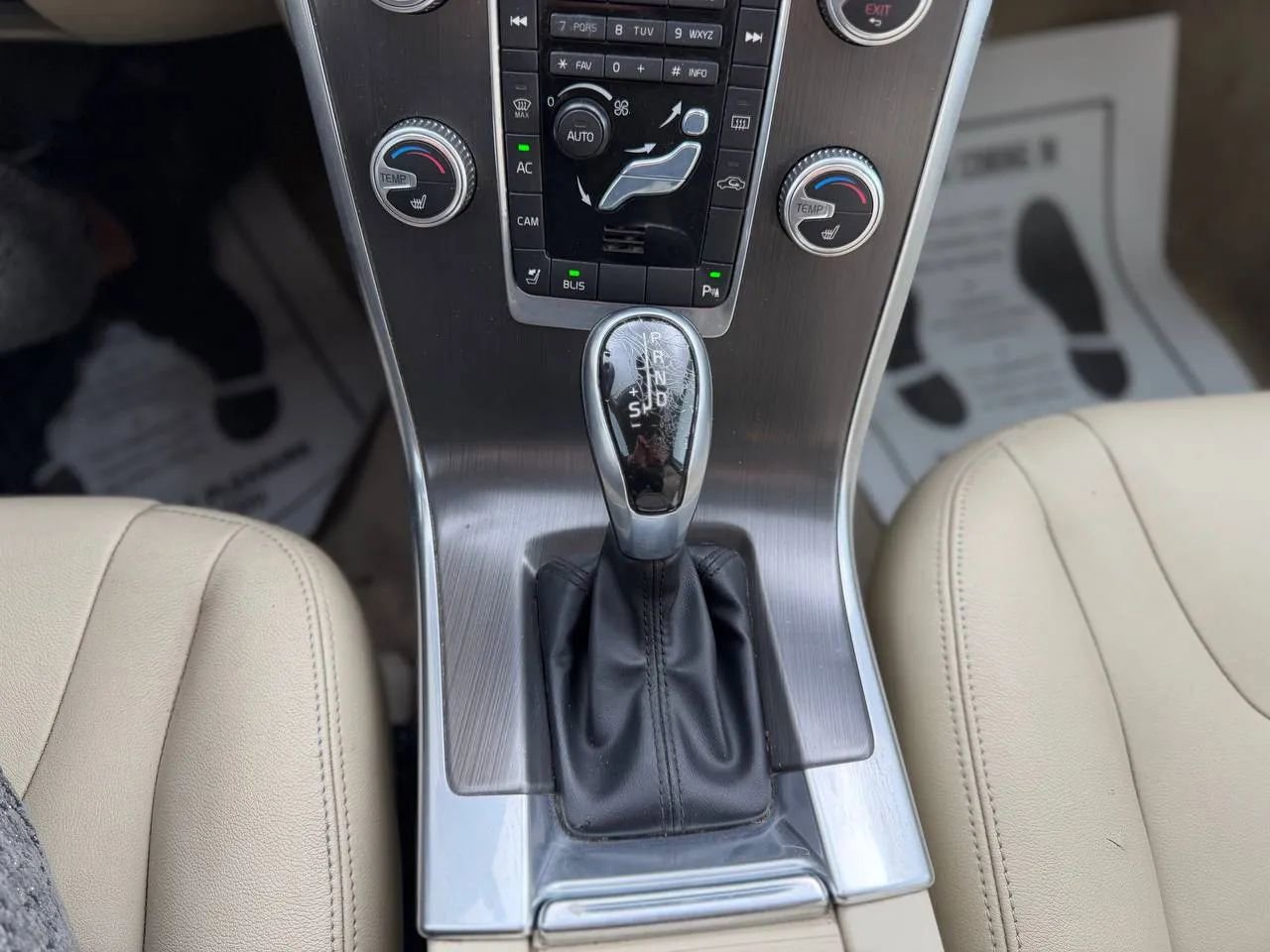 Used 2015 Volvo XC60 T5 AWD/4WD image 48