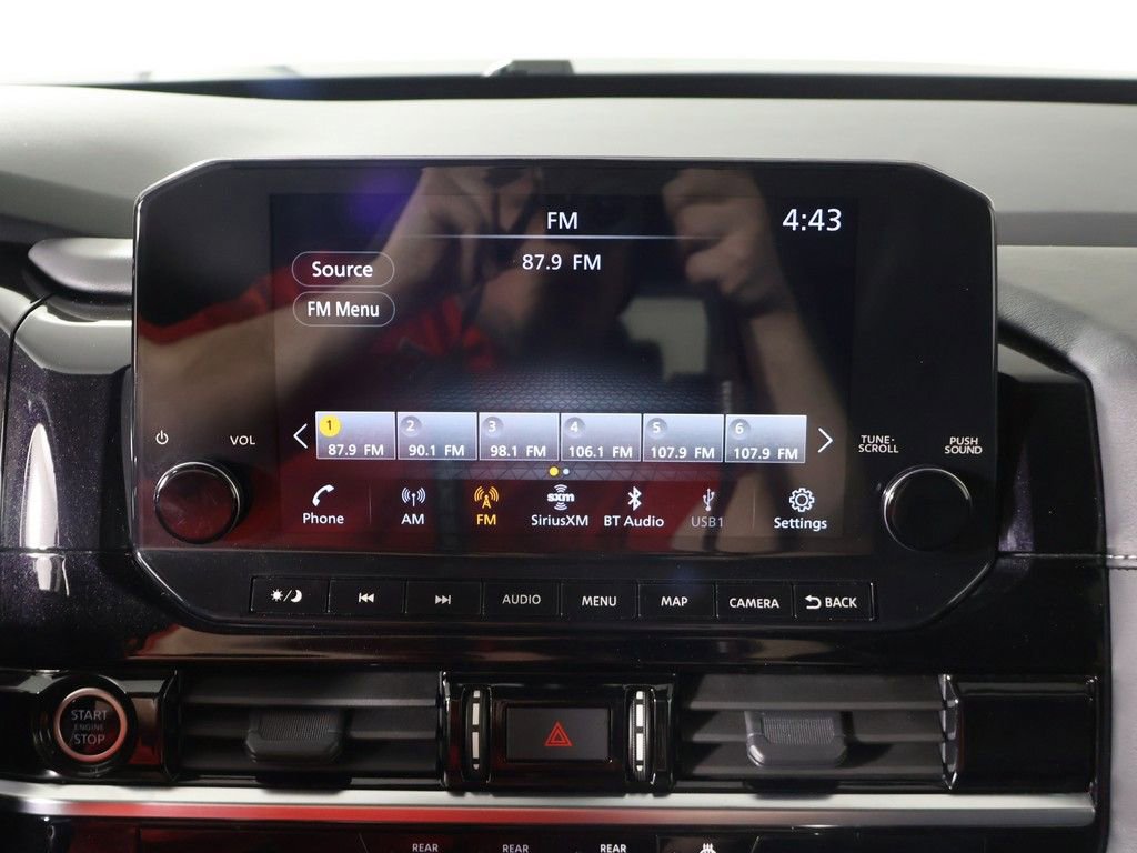Used 2024 Nissan Pathfinder SL AWD/4WD image 45