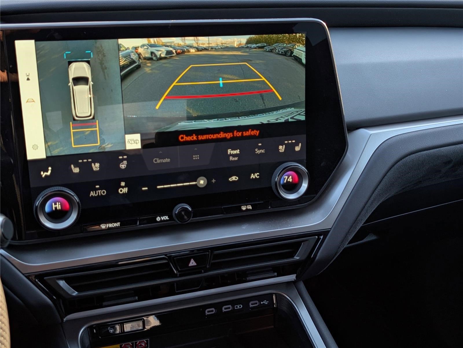 New 2026 Lexus TX 500h AWD image 31