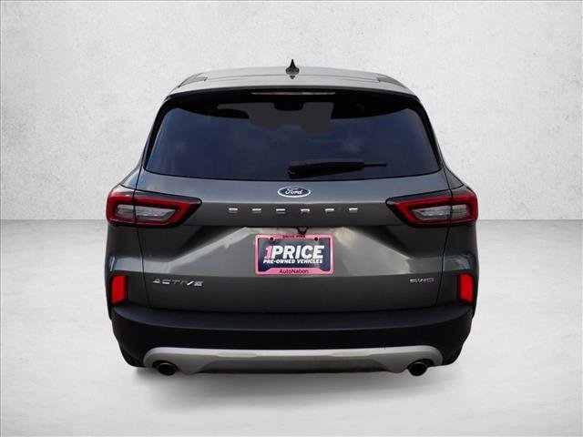 Used 2025 Ford Escape Active AWD/4WD image 3
