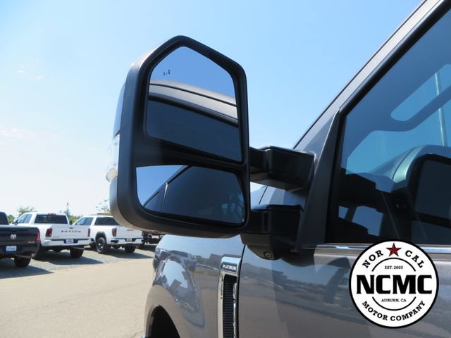 Used 2022 Ford F350 Platinum w/ FX4 Off-Road Package AWD/4WD image 19