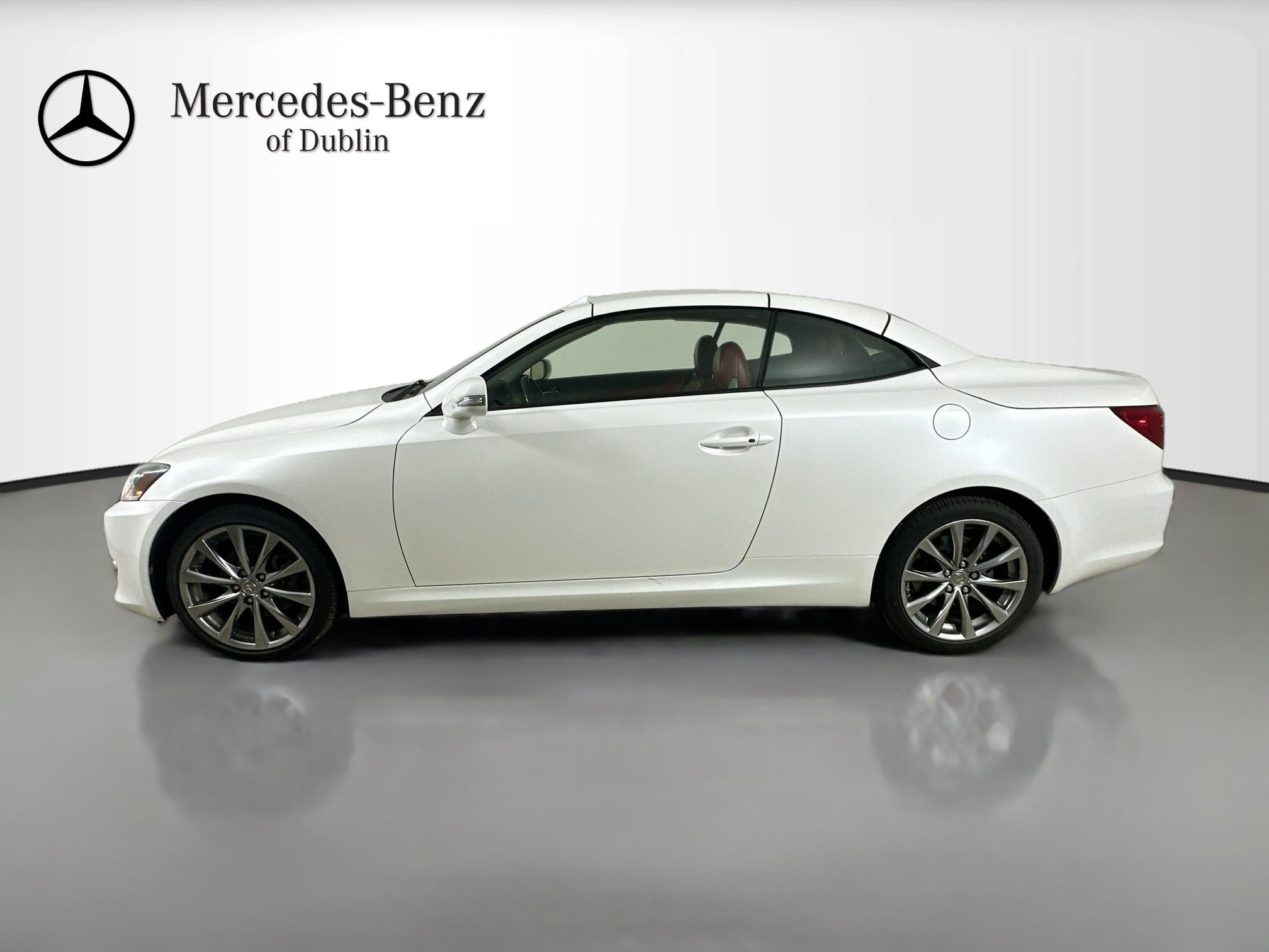 Used 2015 Lexus IS 250C w/ Luxury Package RWD image 5