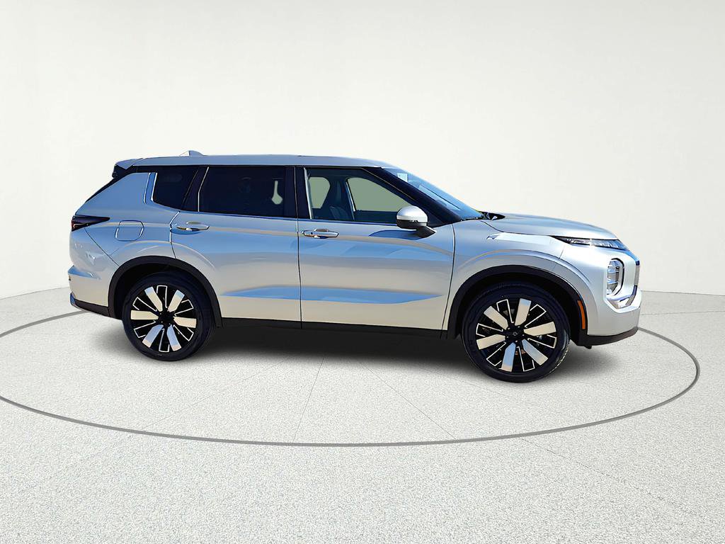 New 2026 Mitsubishi Outlander SE image 8