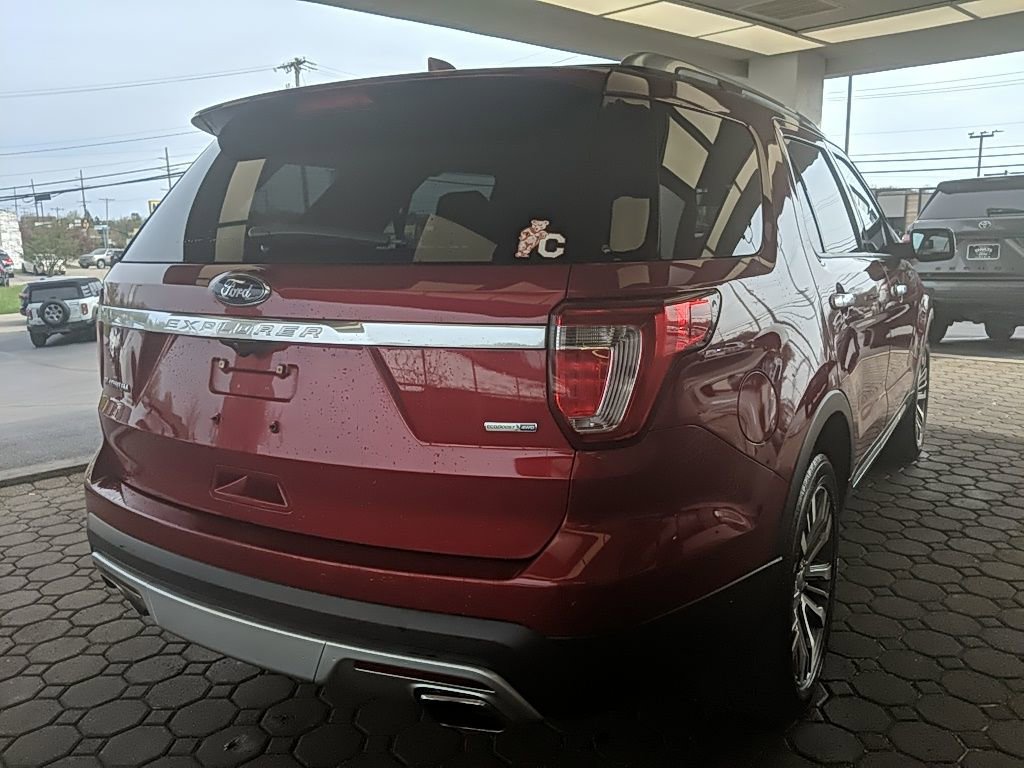 Used 2017 Ford Explorer Platinum image 6