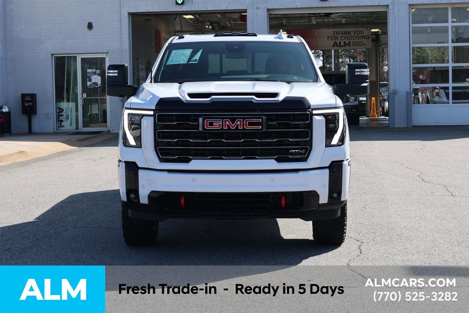 Used 2026 GMC Sierra 2500 AT4 image 9