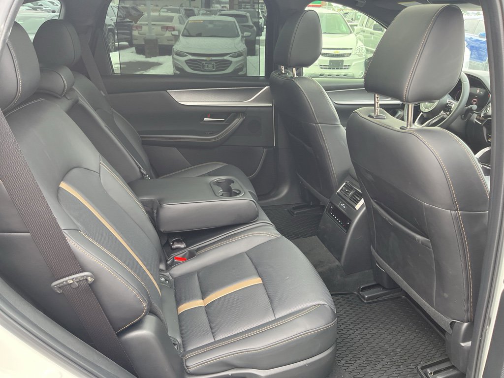 Certified 2025 MAZDA CX-70 3.3 Turbo w/ Premium Plus Pkg image 28