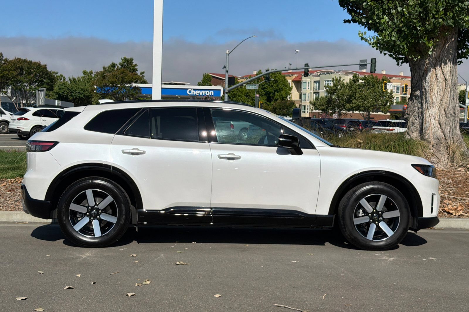 Used 2025 Honda Prologue Touring image 3