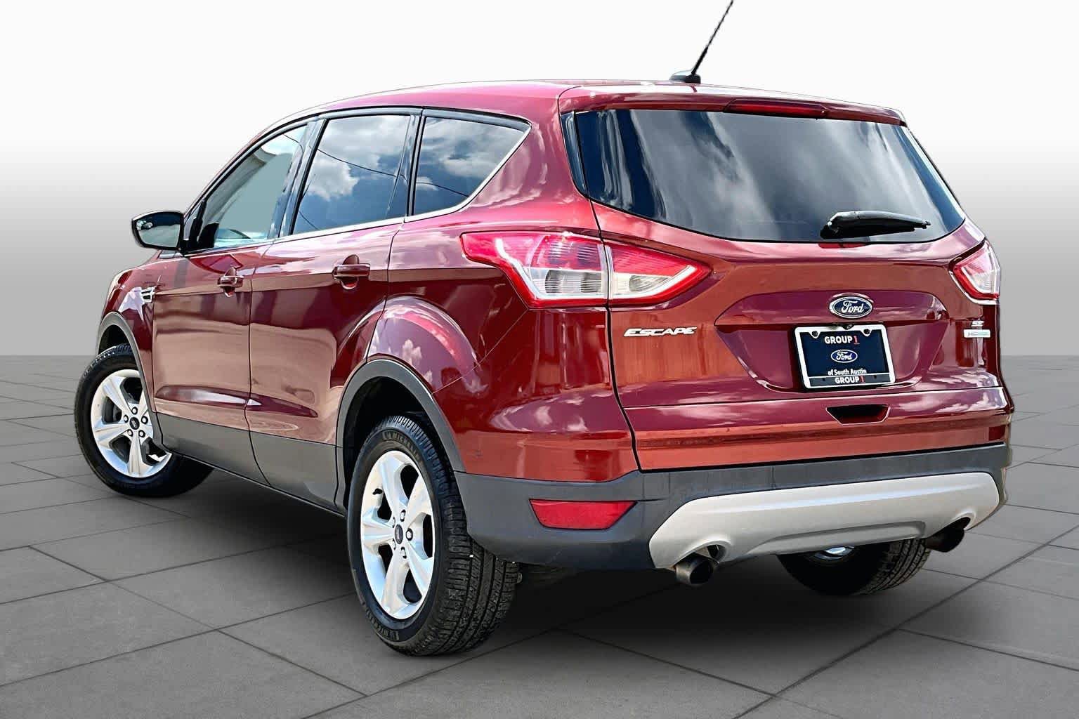 Used 2015 Ford Escape SE FWD image 12