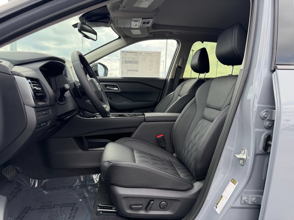 New 2026 Nissan Rogue Platinum w/ Platinum Premium Package AWD/4WD image 11