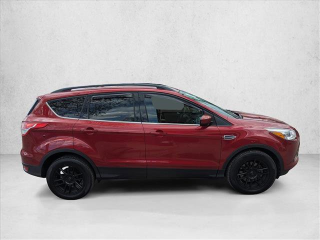 Used 2016 Ford Escape SE w/ Equipment Group 201A AWD/4WD image 4