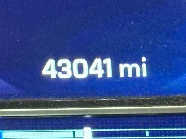 Used 2022 Chevrolet Silverado 1500 ZR2 image 33