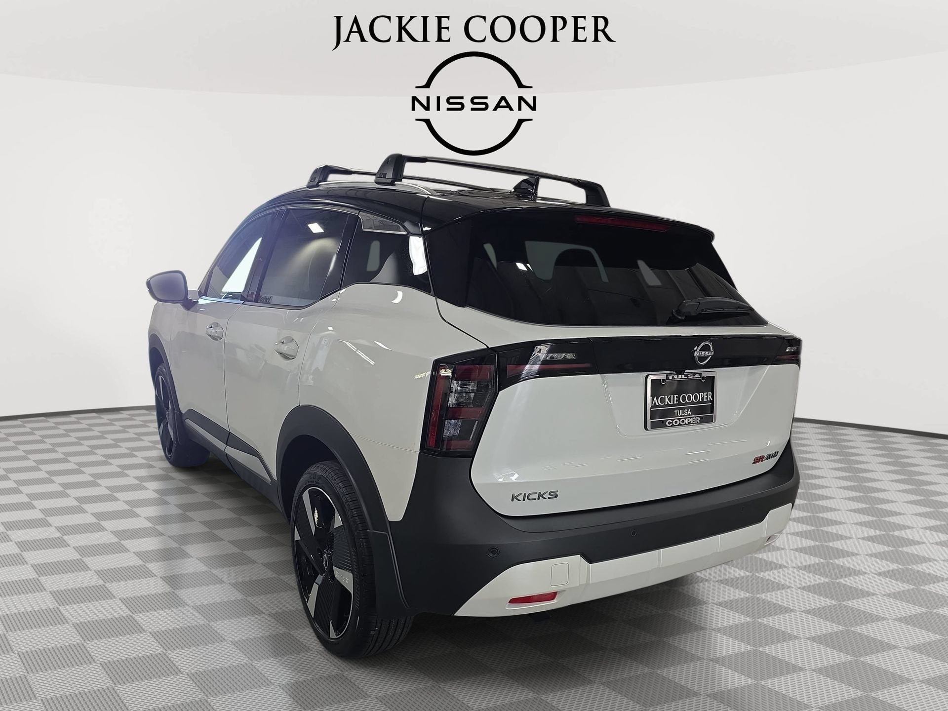 New 2026 Nissan Kicks SR w/ Cold Weather Package AWD/4WD image 7
