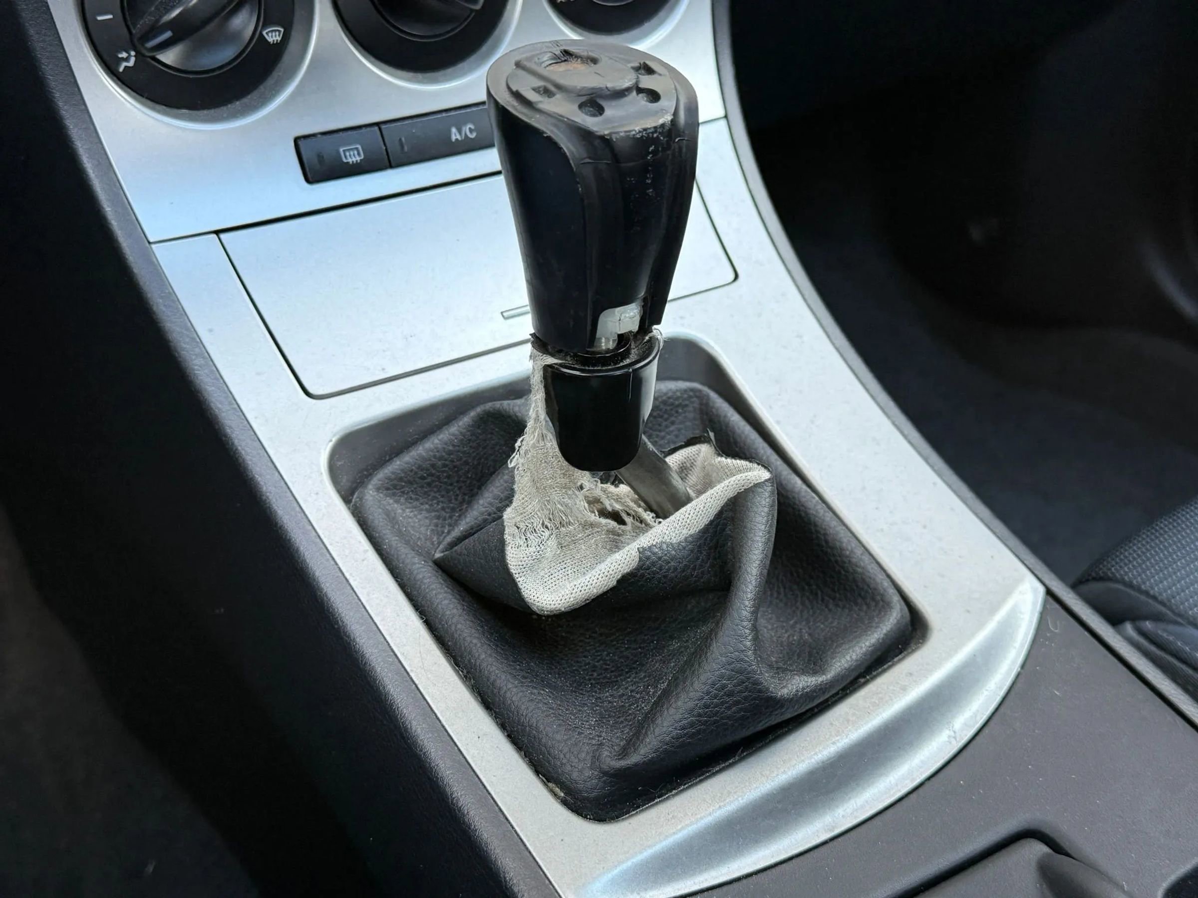 Used 2010 MAZDA MAZDA3 s Sport image 4