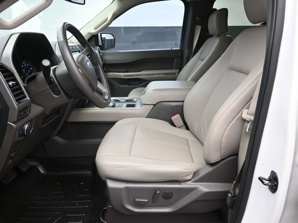Used 2020 Ford Expedition XLT w/ Equipment Group 202A image 21