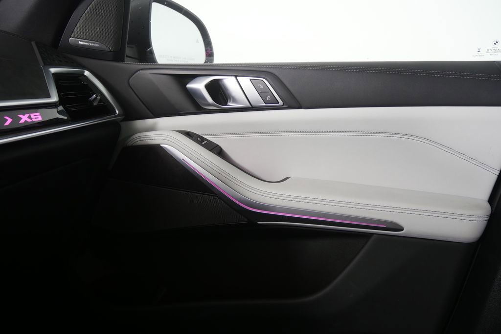 Certified 2025 BMW X5 xDrive40i image 25